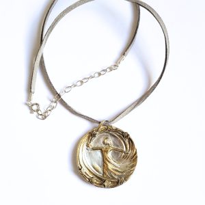 Happiness - Schmuckmedaille aus Feinsilber vergoldet mit Sternen