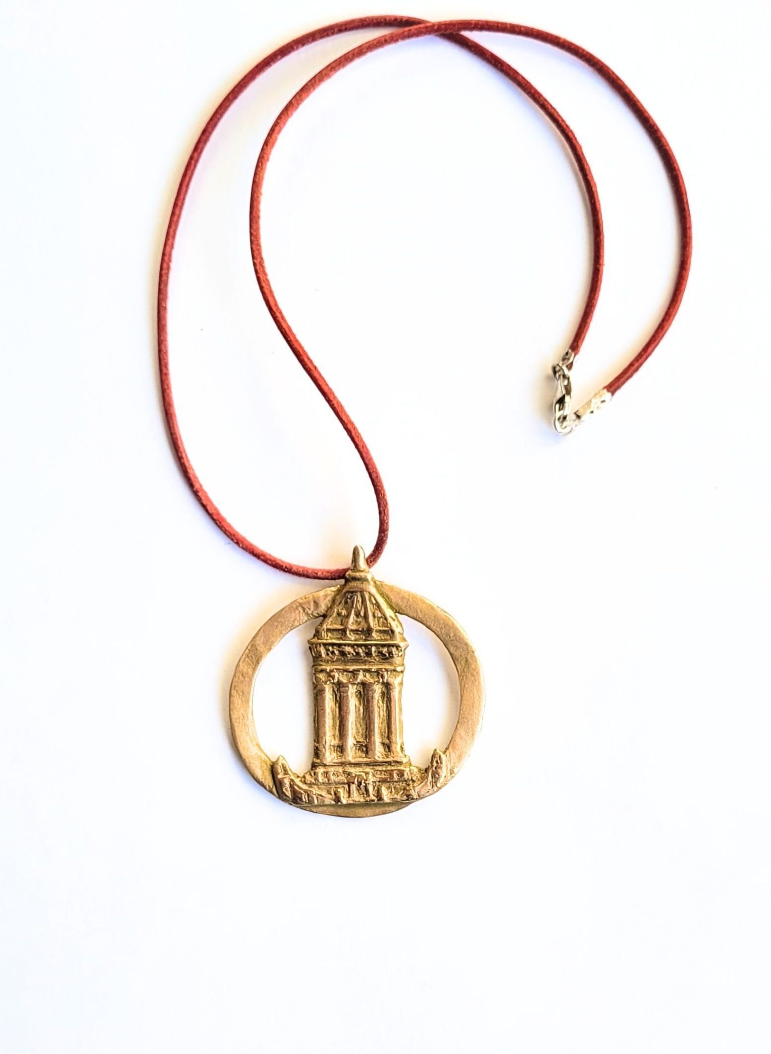 Mannheimer Wasserturm – Schmuckmedaille aus Bronze mit dunkelrotem Lederband